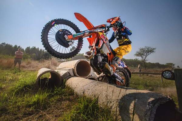 Enduro Riders…. How much EnduraPower do I drink? (Roof of Africa/Impi etc)